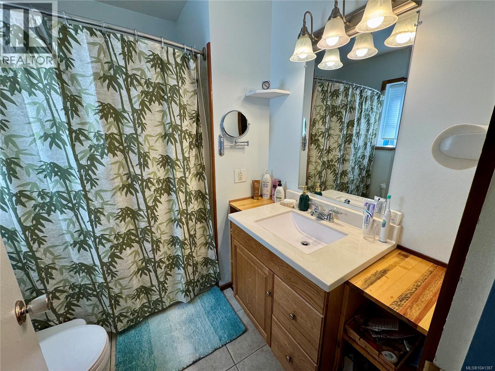 62 Clark Dr, Port Alice, British Columbia  V0N 2N0 - Photo 21 - 1041387