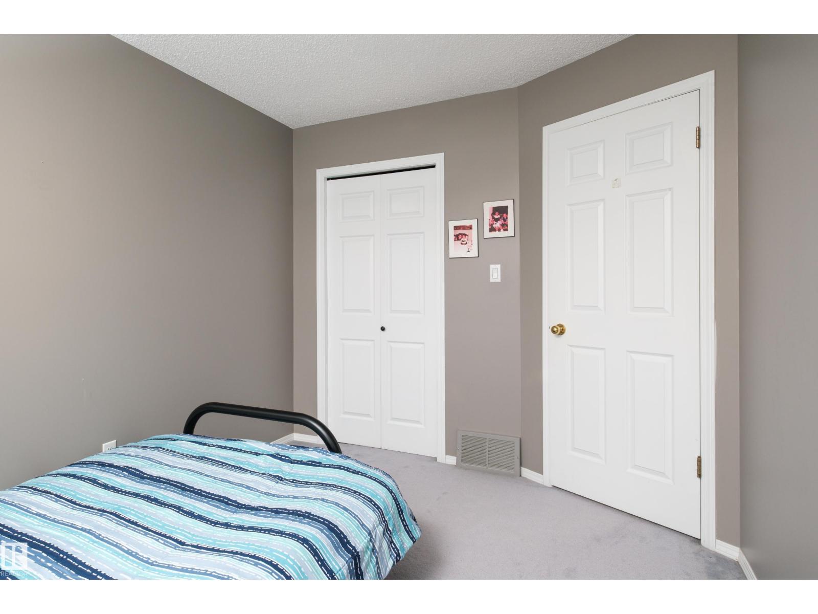 11028 11 Av NW, Edmonton, Alberta  T6J 6M9 - Photo 38 - E4496165