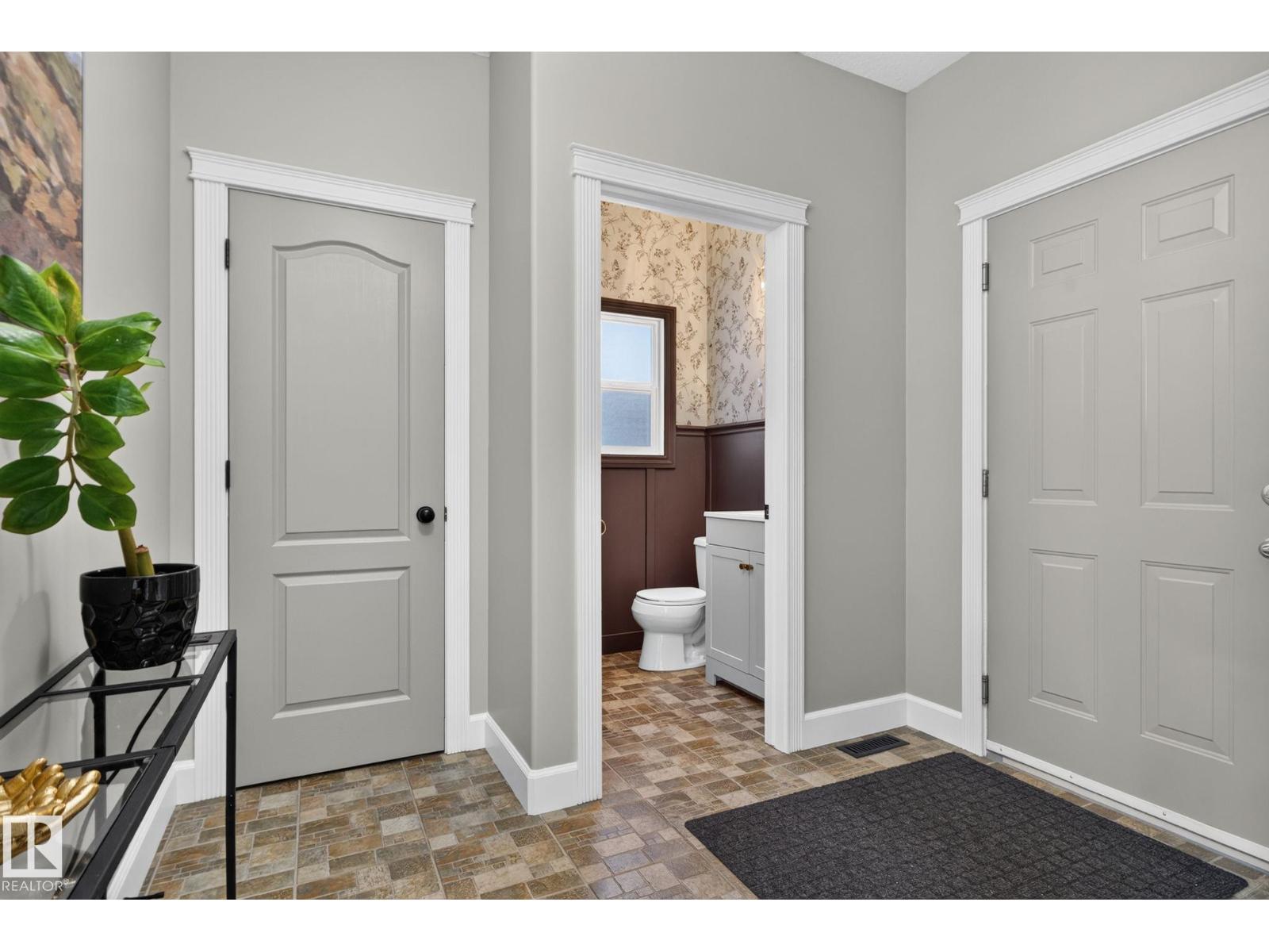 10615 181 Av NW, Edmonton, Alberta  T5X 6J7 - Photo 17 - E4496166