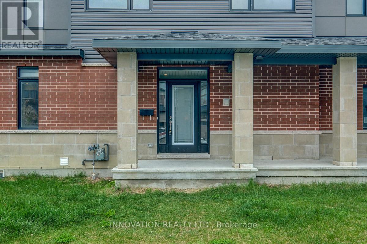 301 Makobe Lane, Ottawa, Ontario  K4M 0L9 - Photo 4 - X13498822