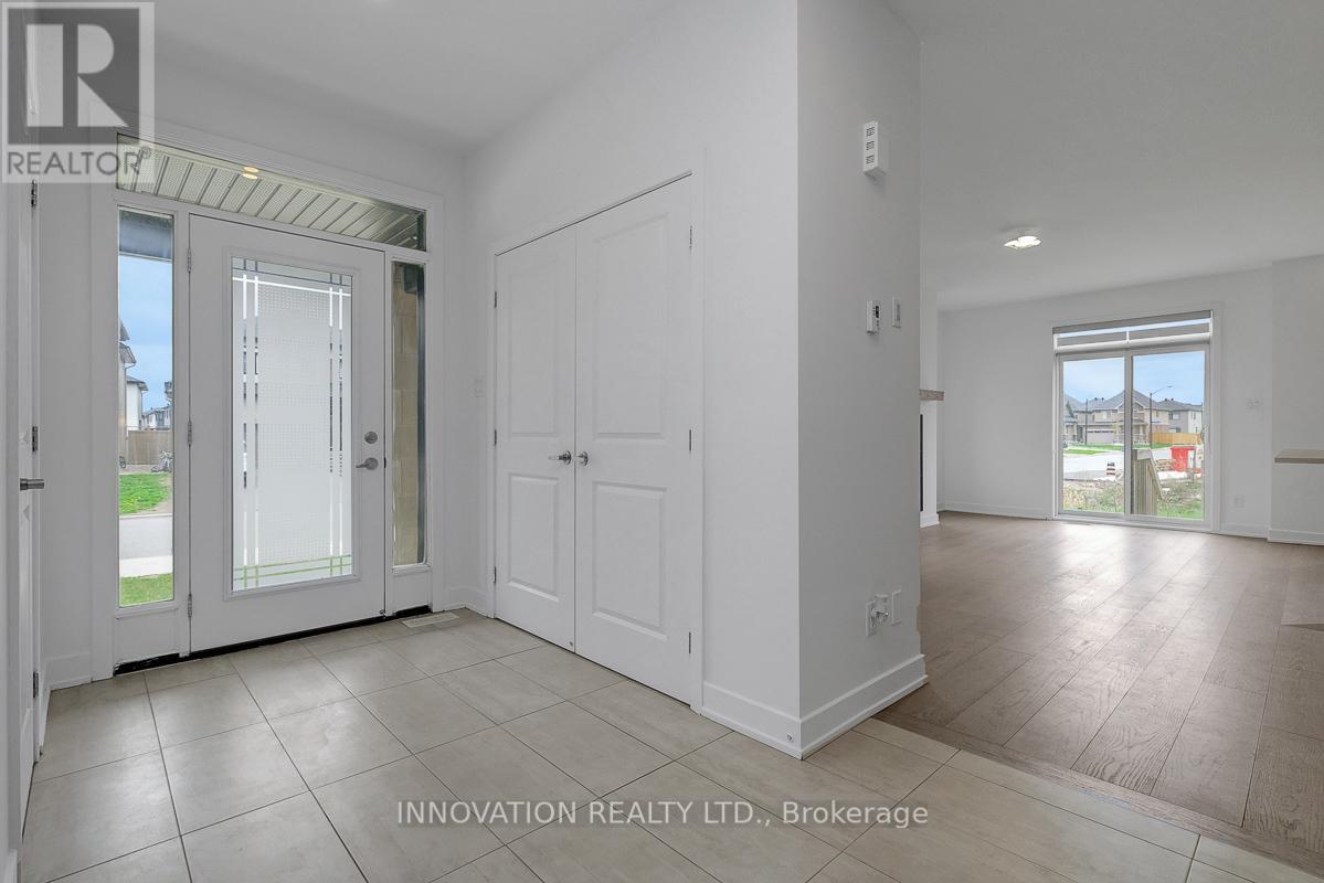 301 Makobe Lane, Ottawa, Ontario  K4M 0L9 - Photo 7 - X13498822
