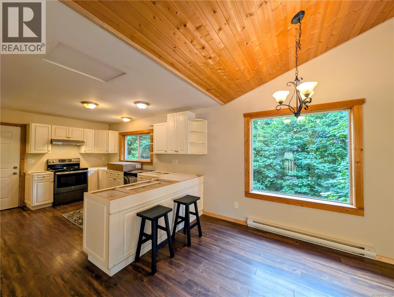 1018 Bertha Ave, Gabriola Island, British Columbia  V0R 1X3 - Photo 8 - 1041750