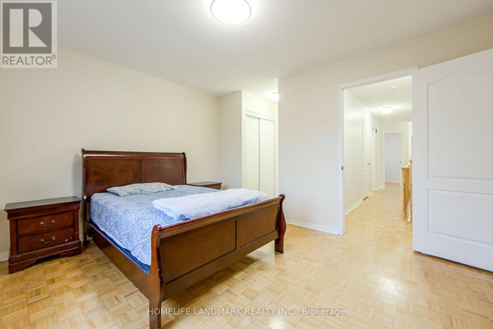 25 Warner Avenue, Toronto, Ontario  M4A 2X1 - Photo 17 - C13498654