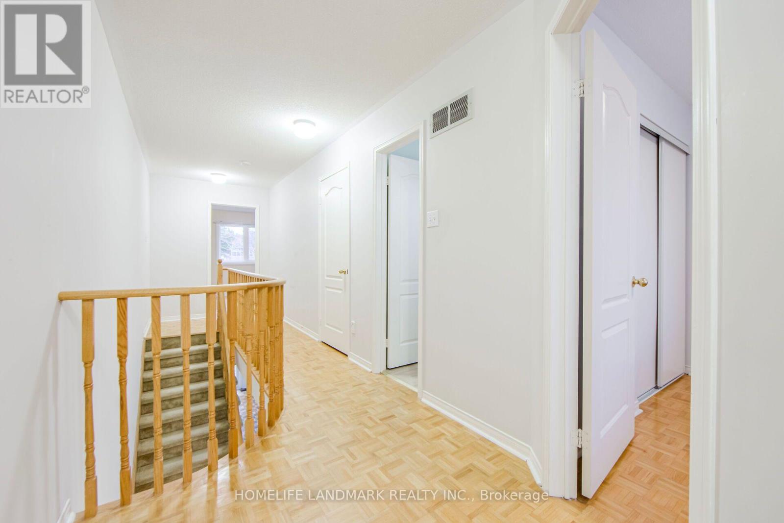 25 Warner Avenue, Toronto, Ontario  M4A 2X1 - Photo 22 - C13498654