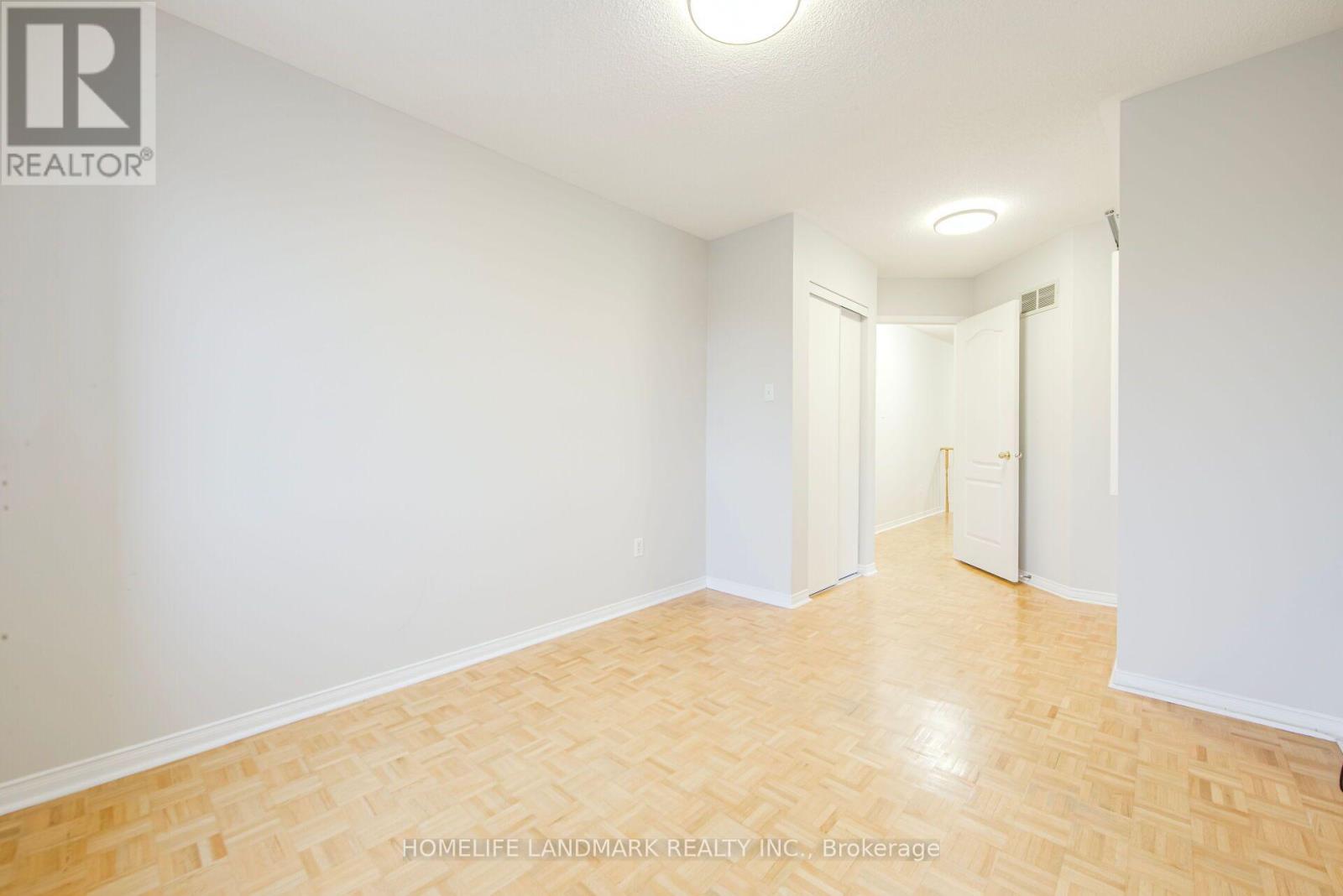 25 Warner Avenue, Toronto, Ontario  M4A 2X1 - Photo 26 - C13498654