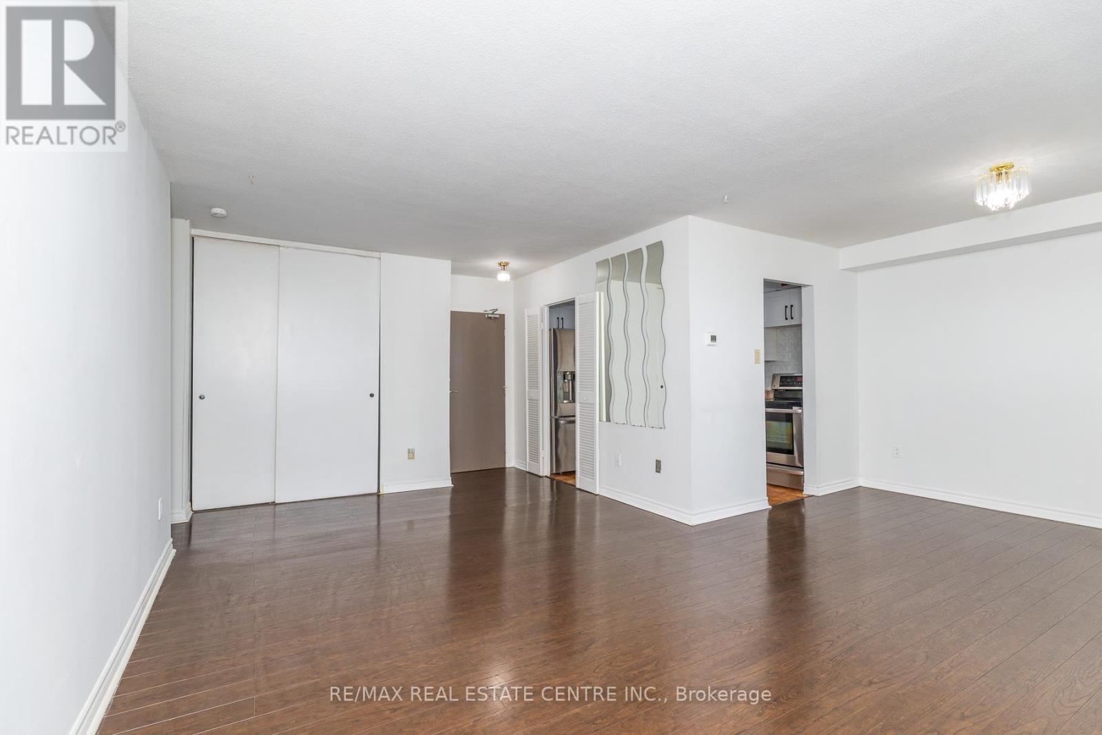 1009 - 3390 Weston Road, Toronto, Ontario  M9M 2X3 - Photo 5 - W13469868