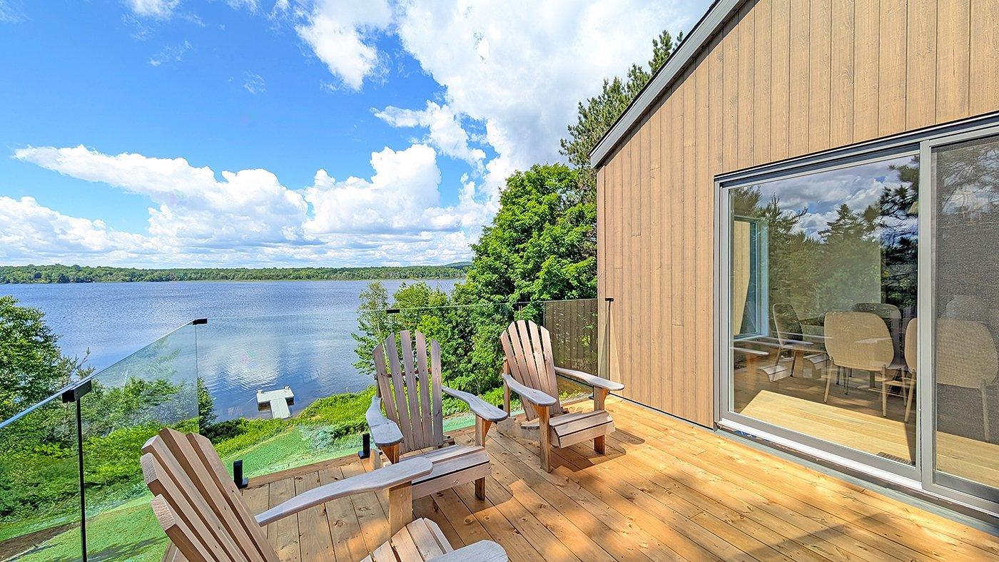 761 Ch. du Lac-Deligny Mandeville Quebec Canada J0K1L0 3