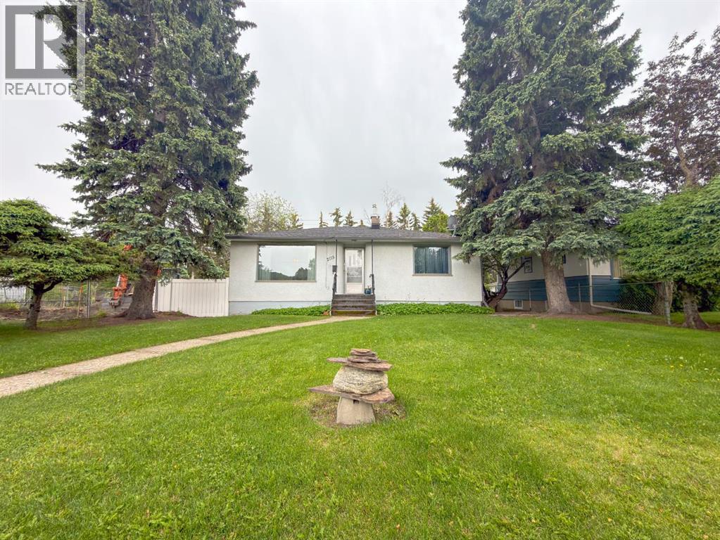 2115 Halifax Crescent NW, Calgary, Alberta  T2M 4C8 - Photo 28 - A2319603