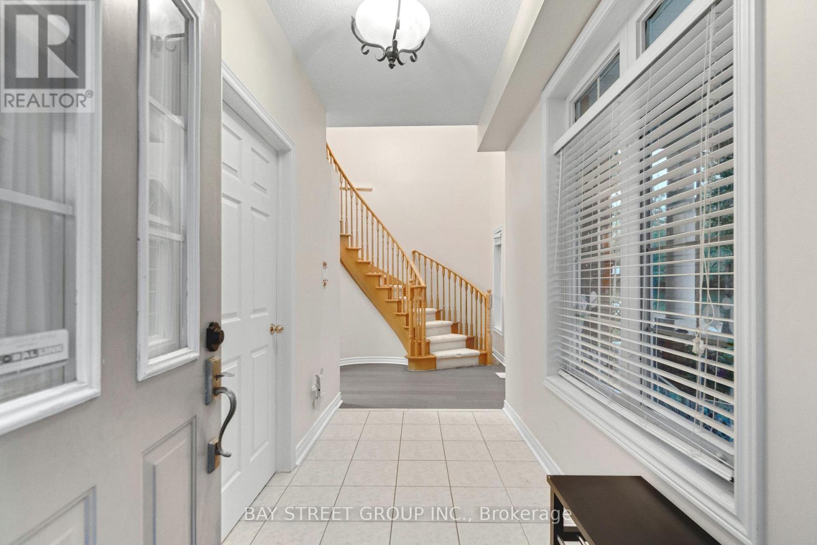 80 Irish Rose Drive, Markham, Ontario  L6C 2J6 - Photo 11 - N13496870