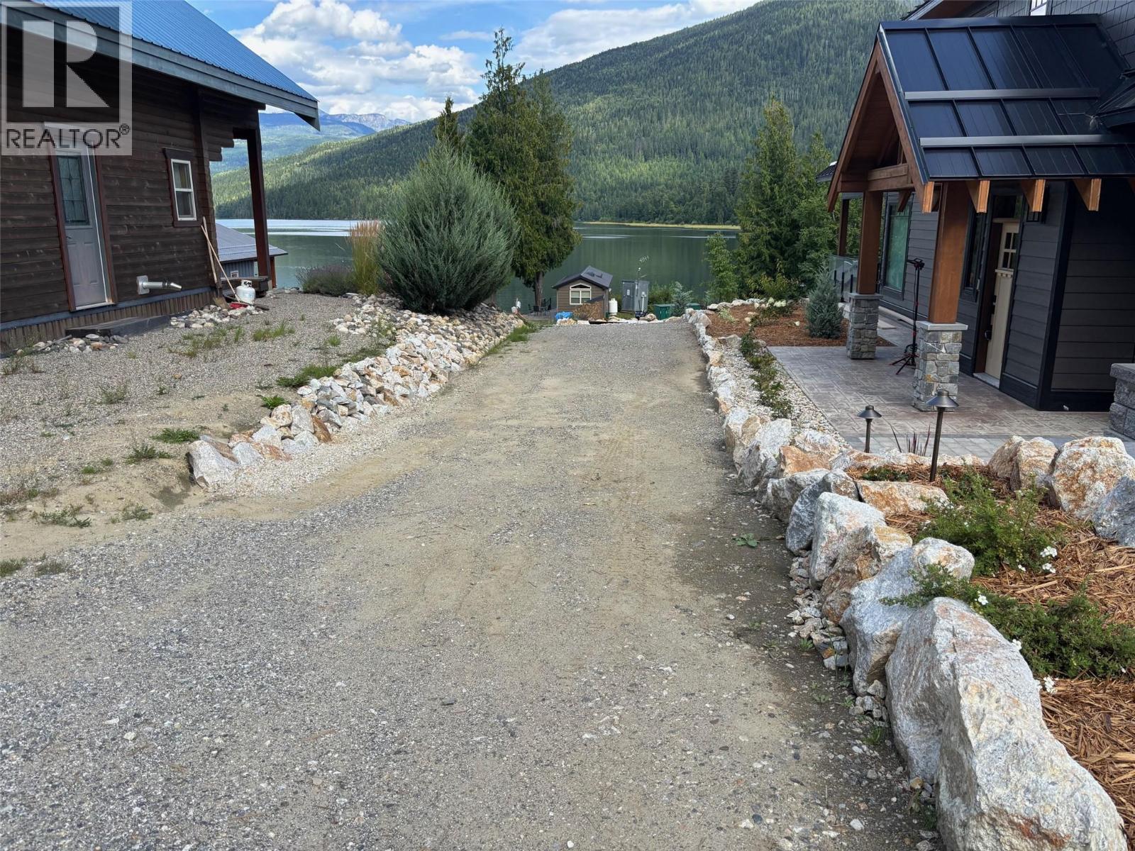 1681 Sugar Lake Road Unit# 13, Cherryville, British Columbia  V0E 2G2 - Photo 2 - 10377175