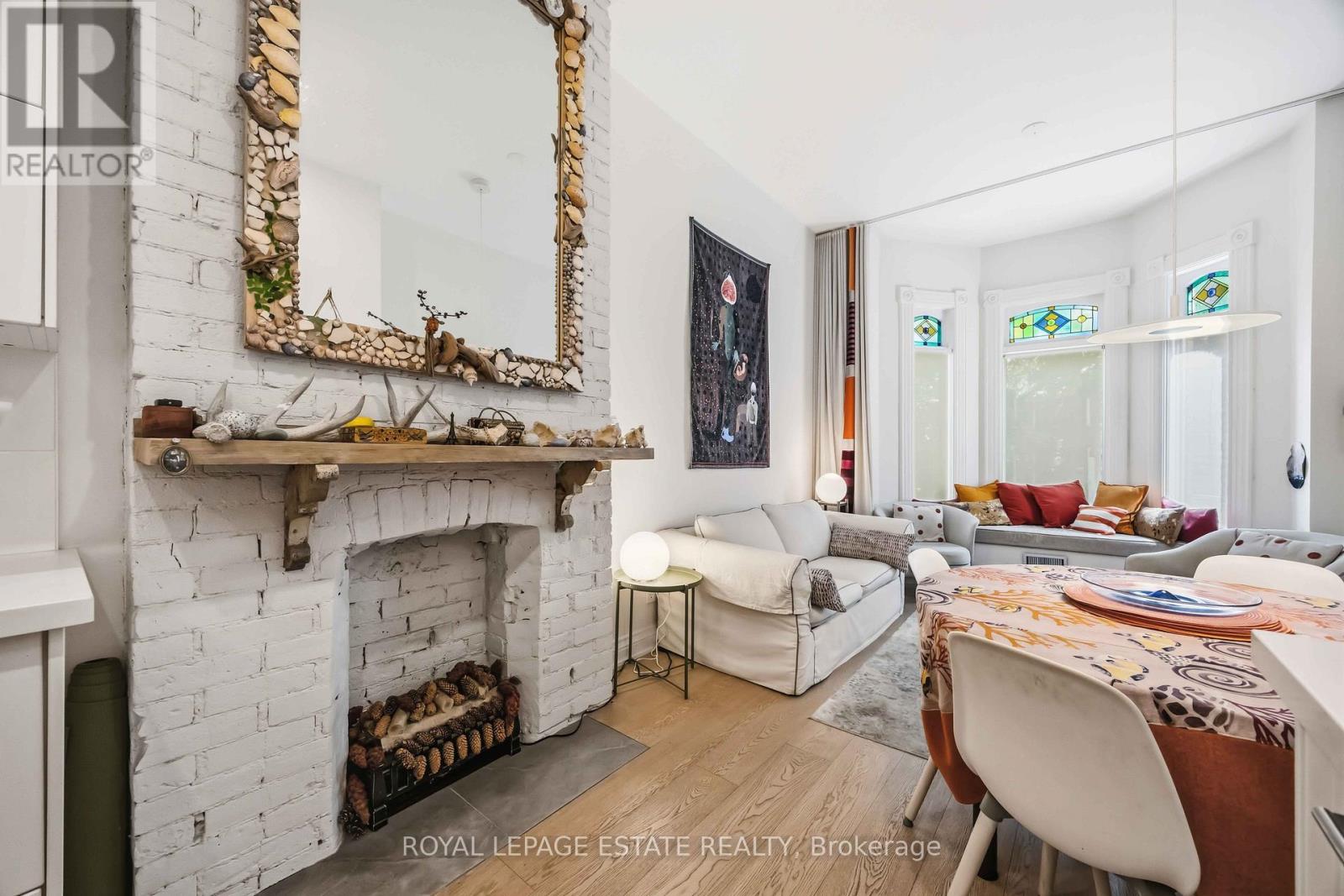 MAIN - 100 SEATON STREET, Toronto, Ontario