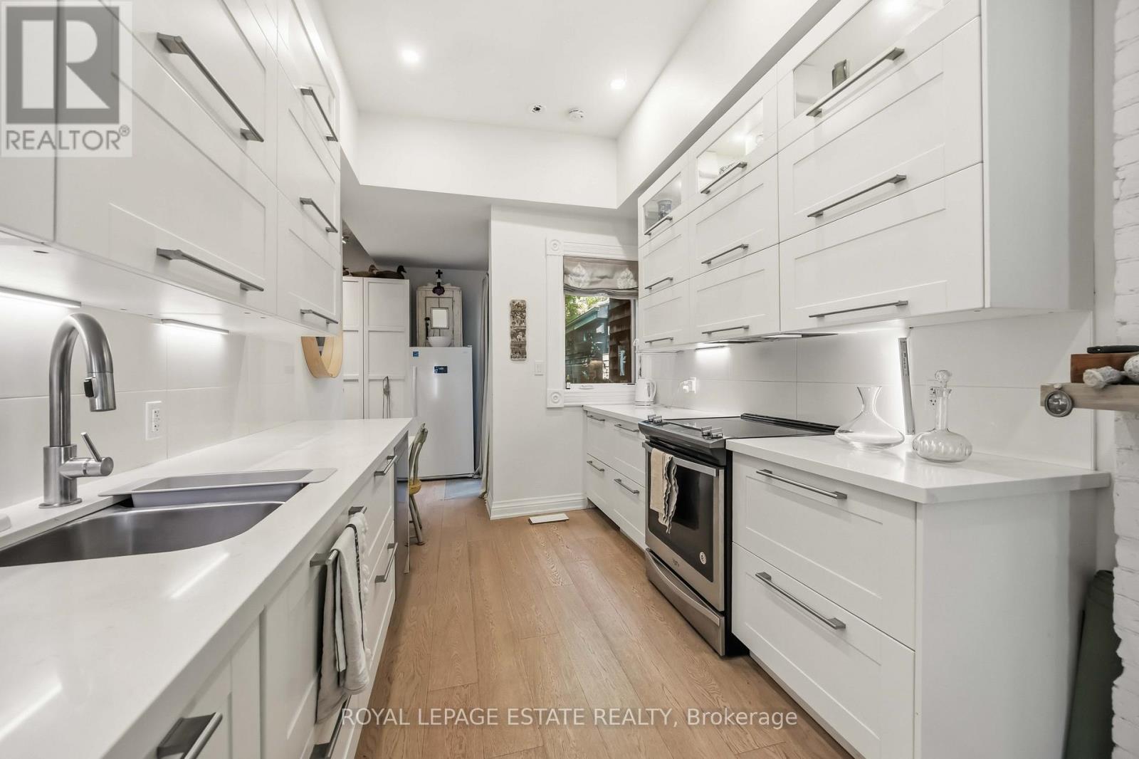Main - 100 Seaton Street, Toronto, Ontario  M5A 2T3 - Photo 8 - C13494514