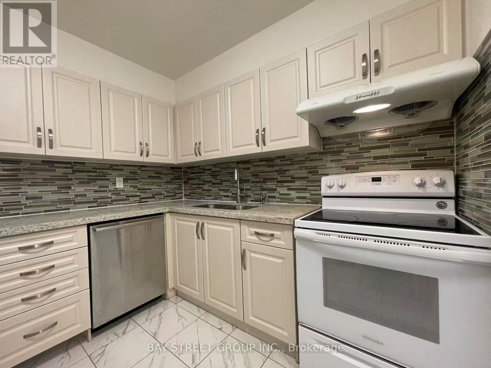 1537 - 25 Bamburgh Circuit, Toronto, Ontario  M1W 3W2 - Photo 5 - E13498540
