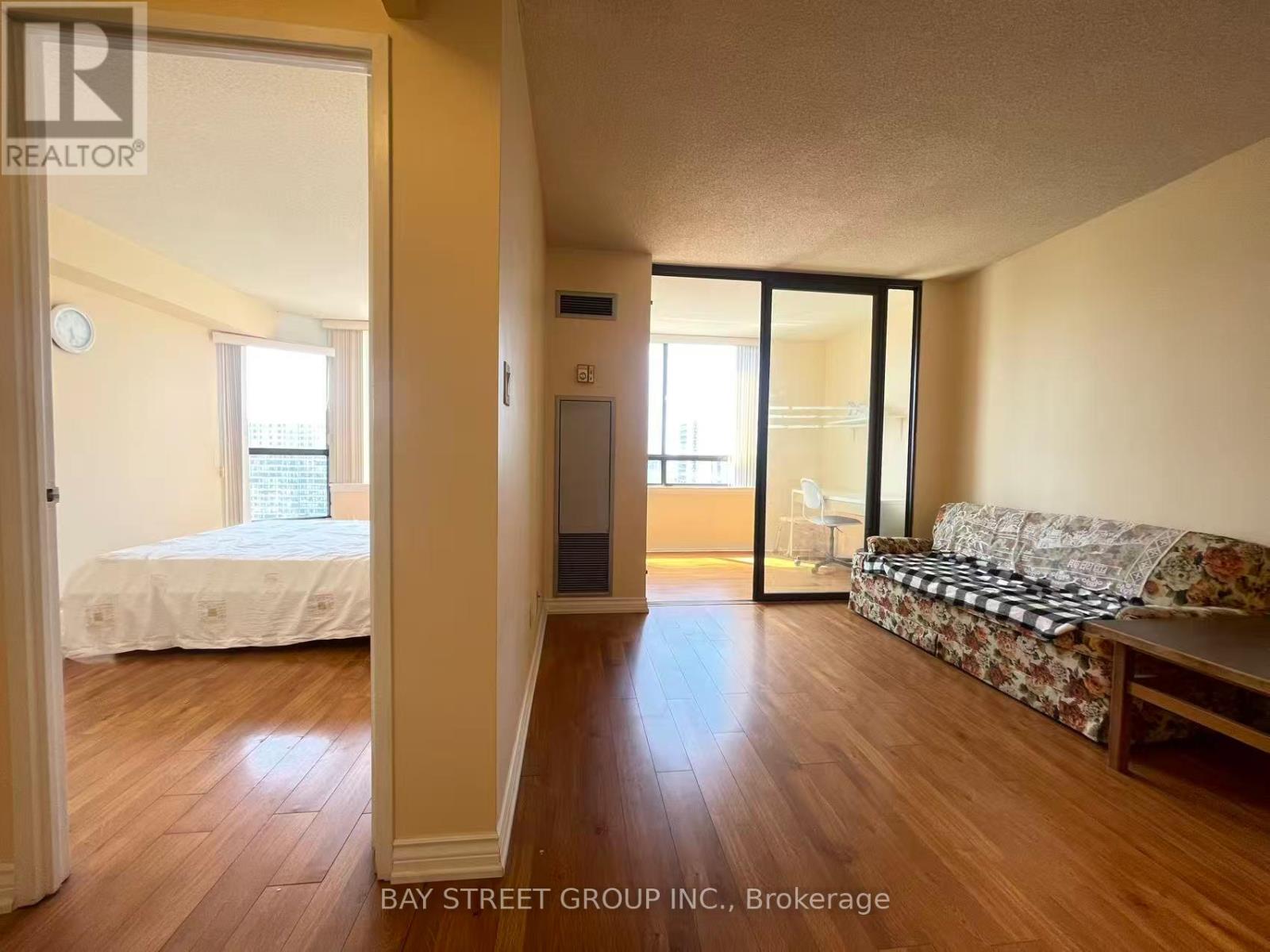 1537 - 25 Bamburgh Circuit, Toronto, Ontario  M1W 3W2 - Photo 12 - E13498540