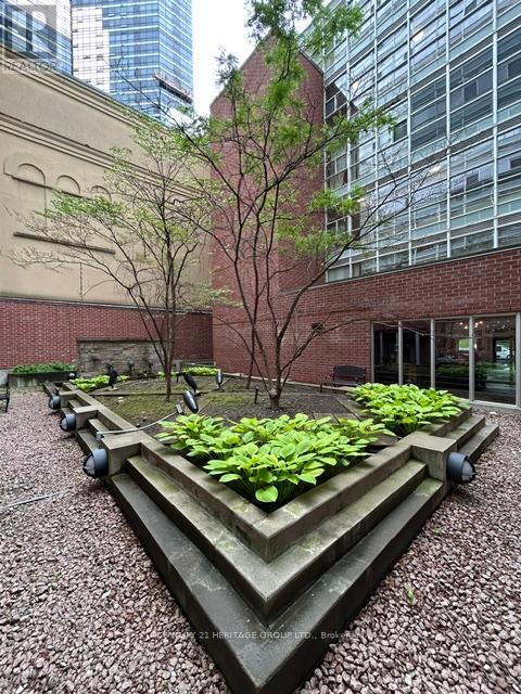 1103 - 11 St Joseph Street, Toronto, Ontario  M4Y 3G4 - Photo 4 - C13498854