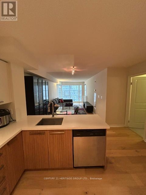 1103 - 11 St Joseph Street, Toronto, Ontario  M4Y 3G4 - Photo 7 - C13498854