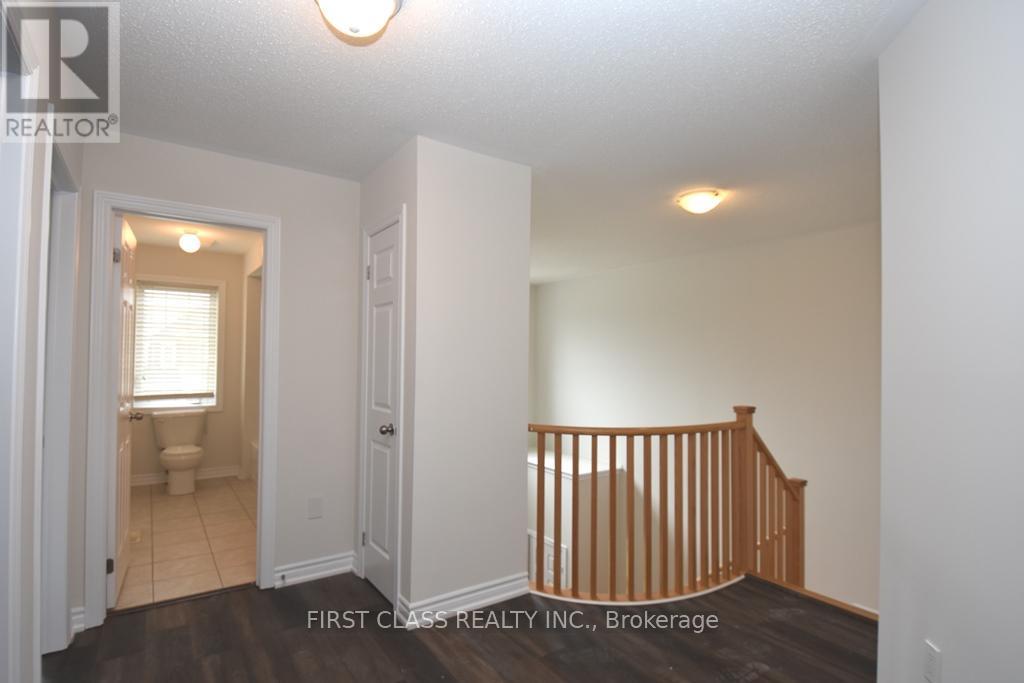 Main - 2588 Standardbred Drive, Oshawa, Ontario  L1L 0H8 - Photo 11 - E13498872