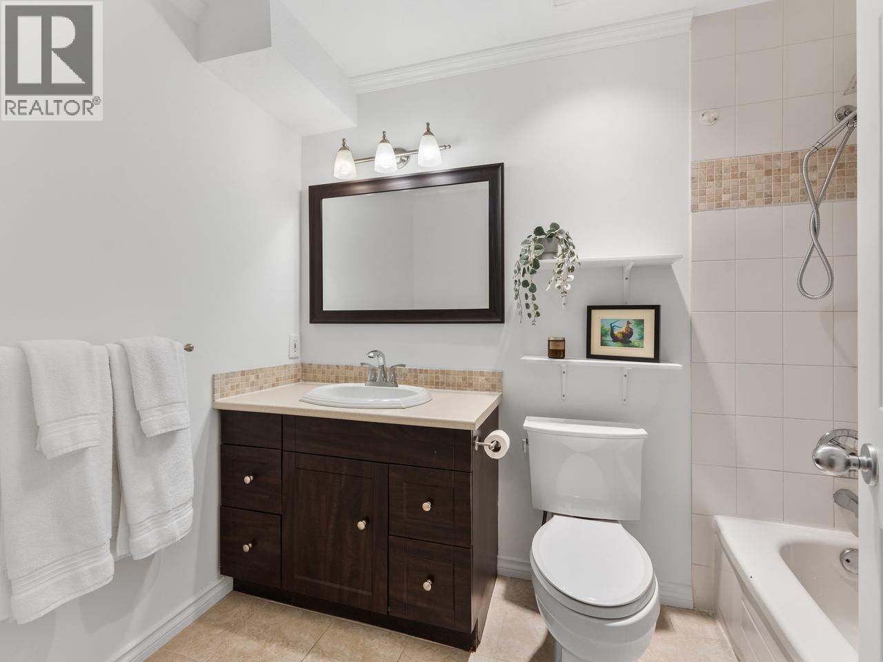 210 3787 Pender Street, Burnaby, British Columbia  V5C 2L2 - Photo 16 - R3138201
