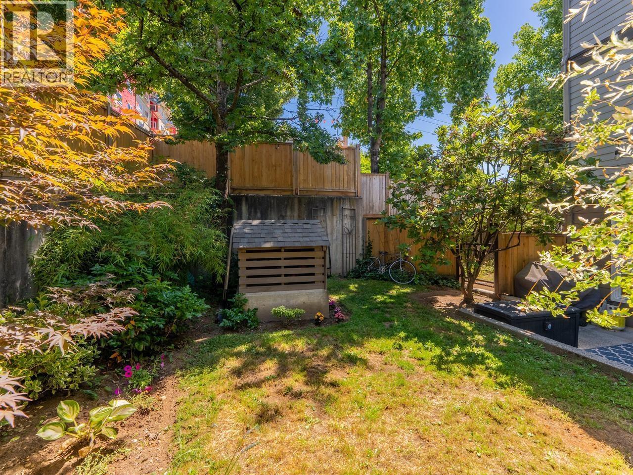 210 3787 Pender Street, Burnaby, British Columbia  V5C 2L2 - Photo 22 - R3138201