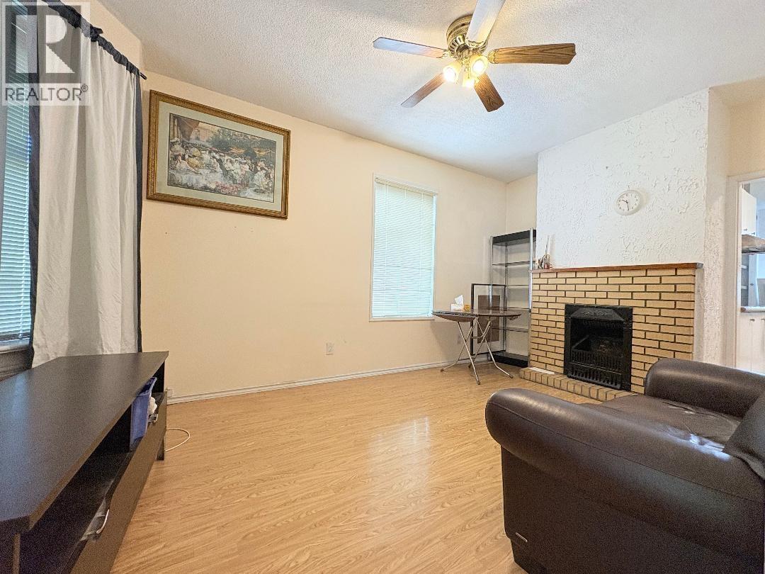 3034 Glen Drive, Vancouver, British Columbia  V5T 4C1 - Photo 5 - R3134645