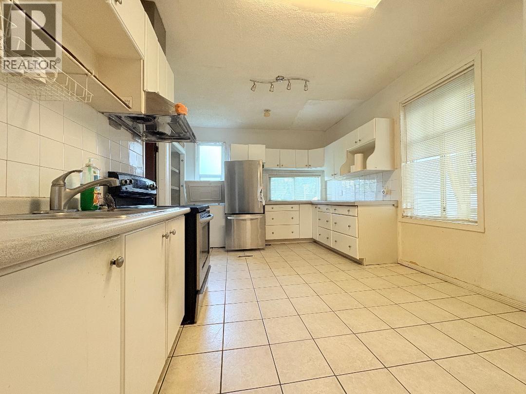 3034 Glen Drive, Vancouver, British Columbia  V5T 4C1 - Photo 6 - R3134645