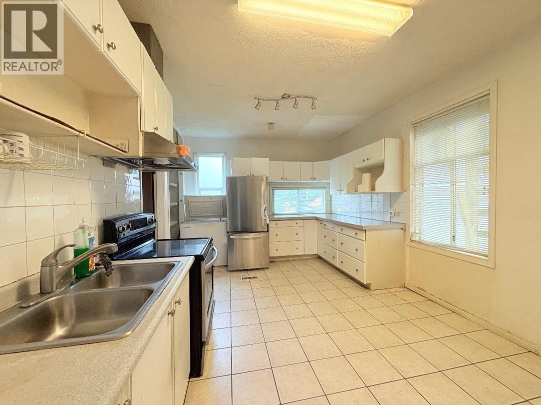 3034 Glen Drive, Vancouver, British Columbia  V5T 4C1 - Photo 7 - R3134645