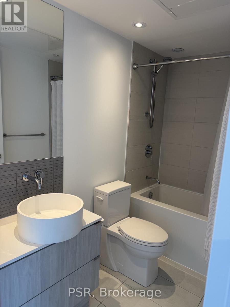 2712 - 161 Roehampton Avenue, Toronto, Ontario  M4P 1P9 - Photo 13 - C13498890