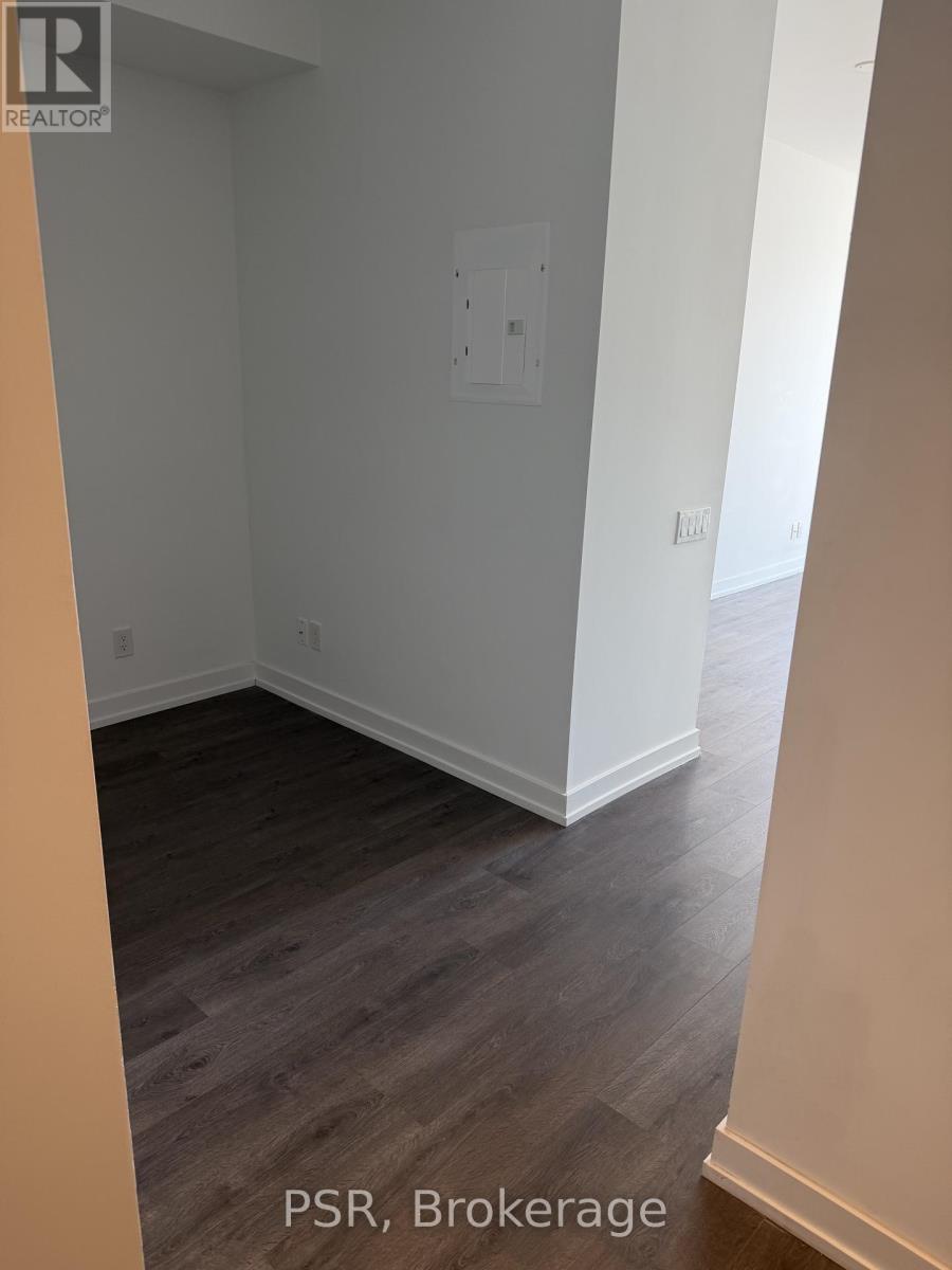 2712 - 161 Roehampton Avenue, Toronto, Ontario  M4P 1P9 - Photo 14 - C13498890