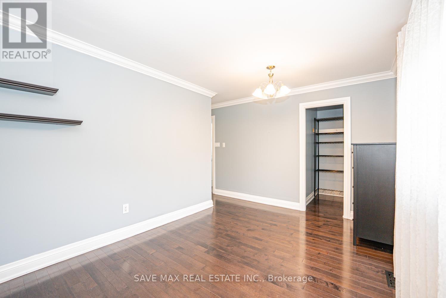 18 Levitt Court, Toronto, Ontario  M2R 3P9 - Photo 16 - C13498900