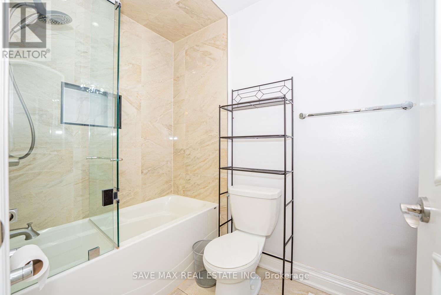 18 Levitt Court, Toronto, Ontario  M2R 3P9 - Photo 23 - C13498900