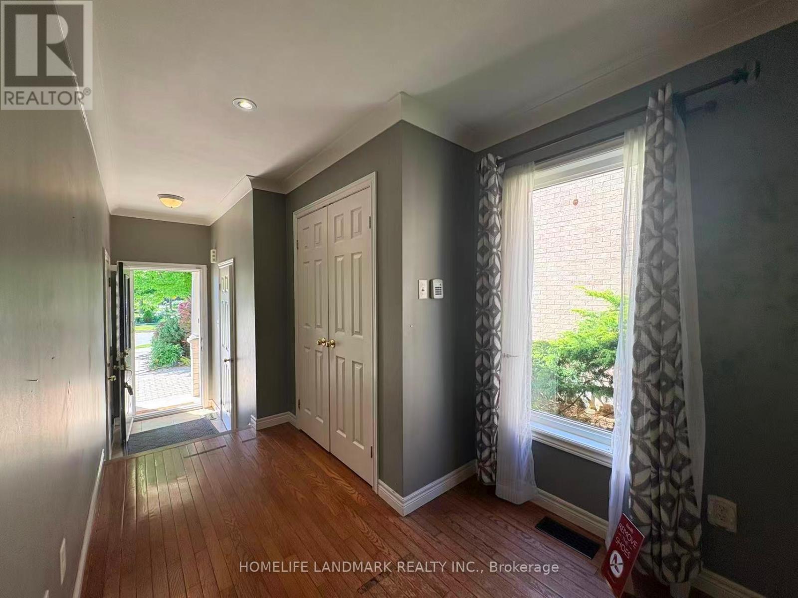 1479 Gulledge Trail, Oakville, Ontario  L6M 3Z7 - Photo 2 - W13498886