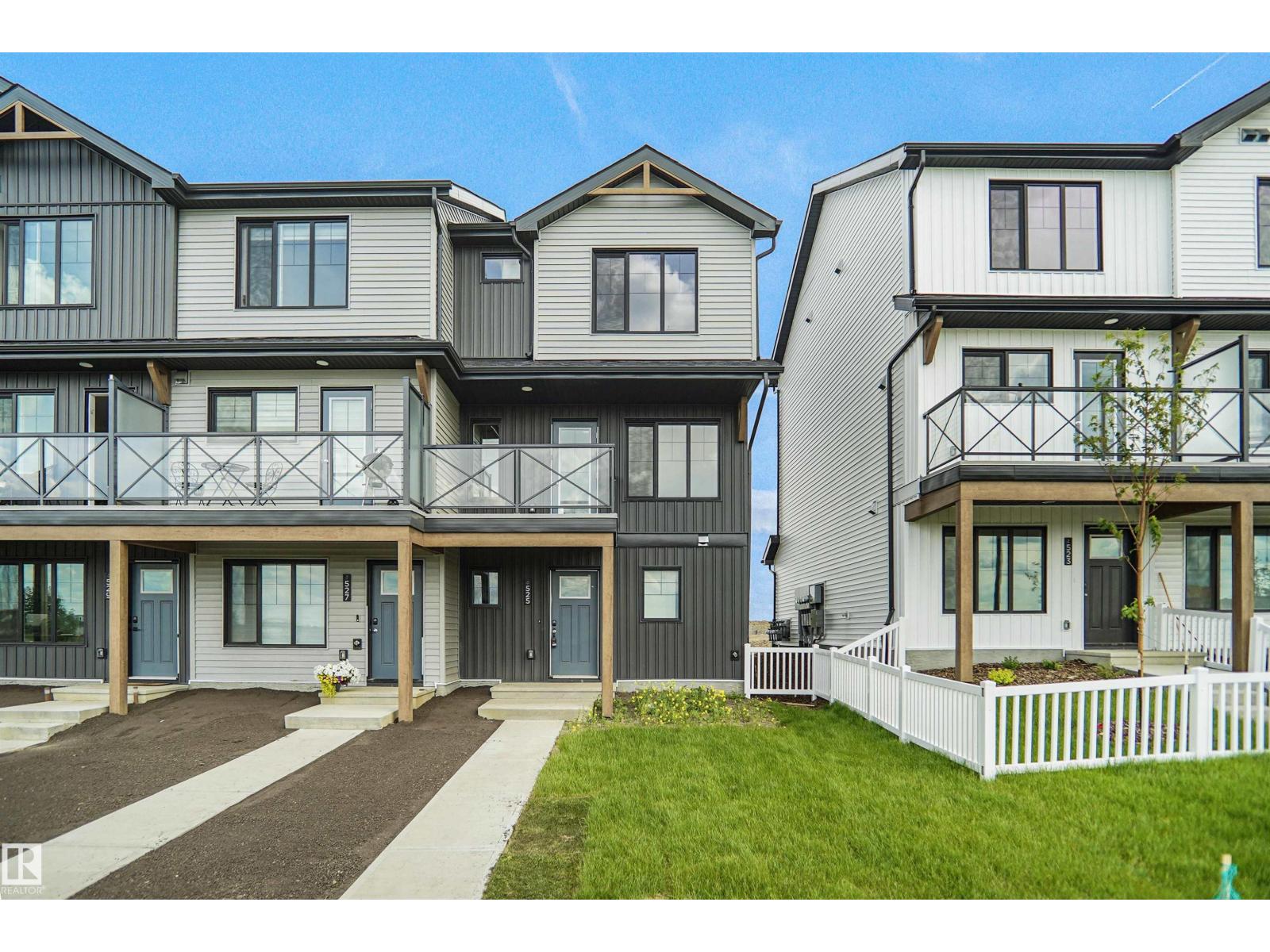 525 Aster Dr Nw, Edmonton, Alberta  T6T 2N8 - Photo 2 - E4494480