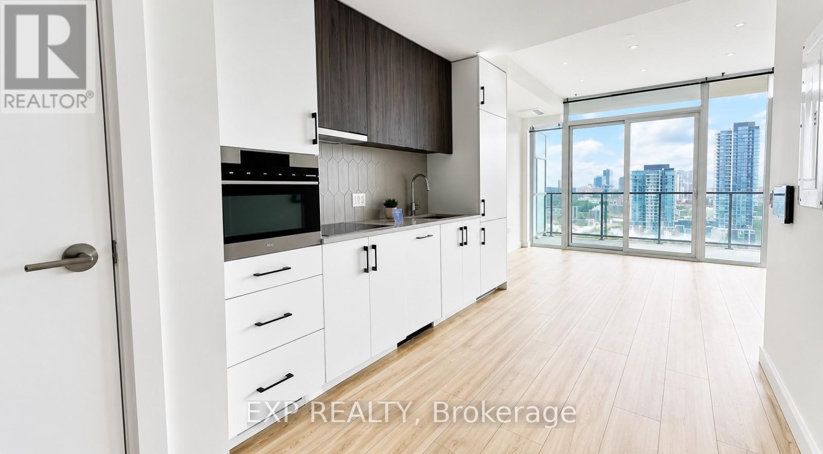 1210 - 741 King Street W, Kitchener, Ontario  N2G 1E5 - Photo 4 - X13498898