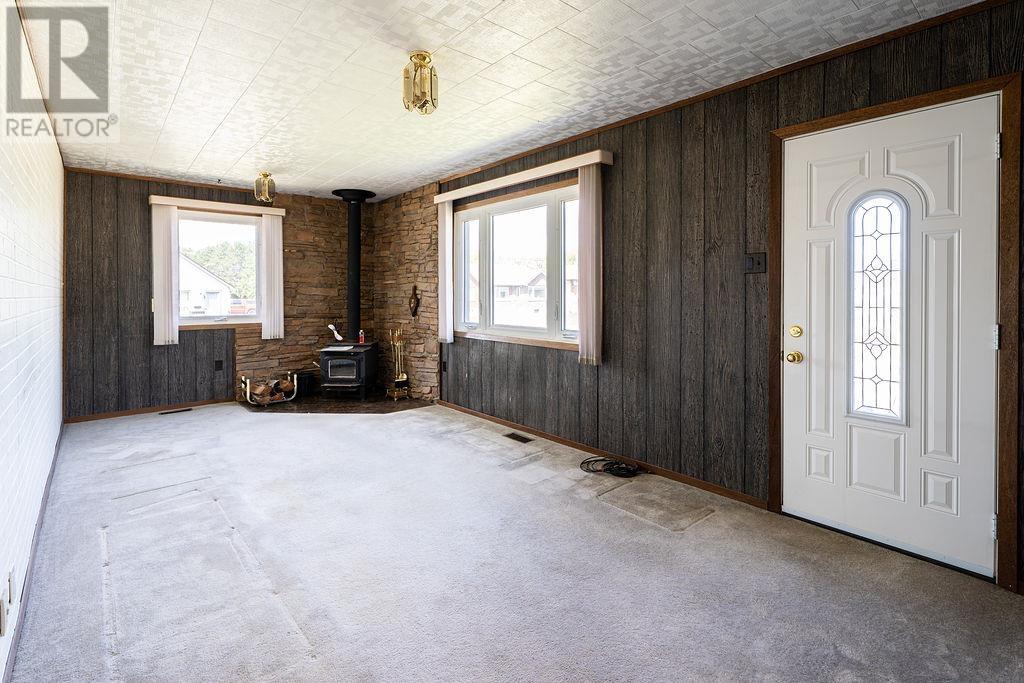 600 Mary St. W., Thunder Bay, Ontario  P7E 4L4 - Photo 4 - TB2601687