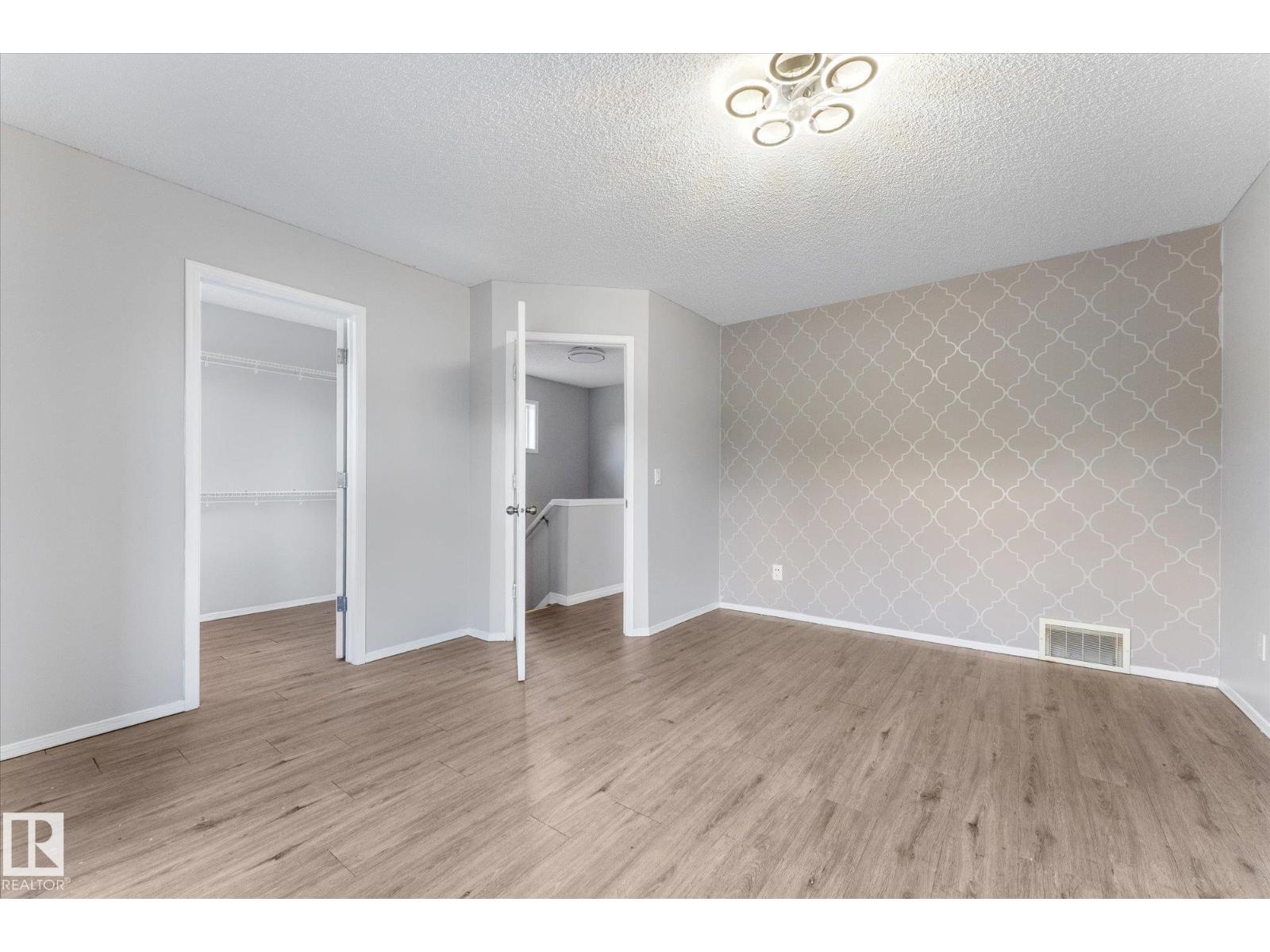 Unknown Address, ,    - Photo 18 - E4496172