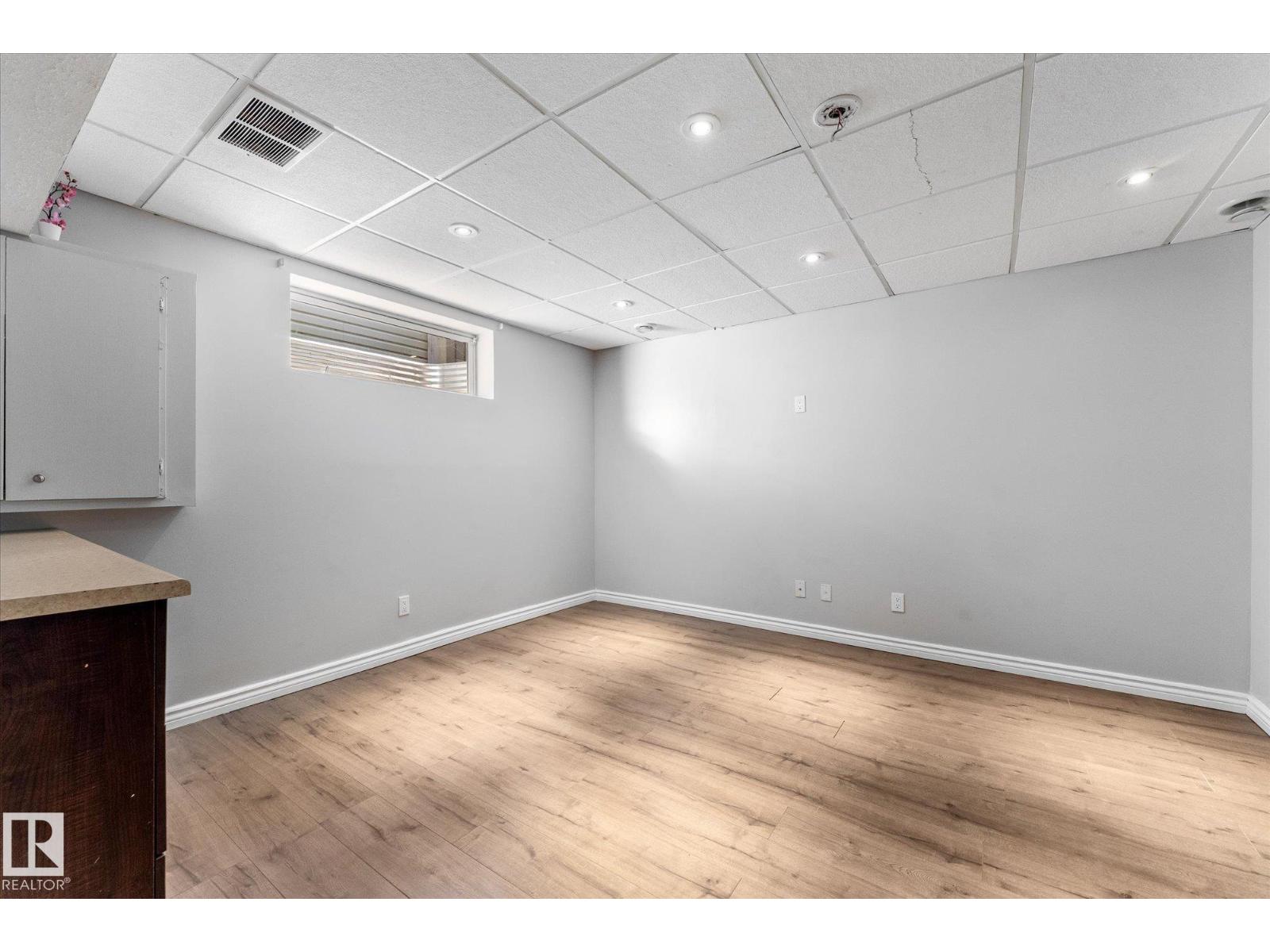 Unknown Address, ,    - Photo 26 - E4496172