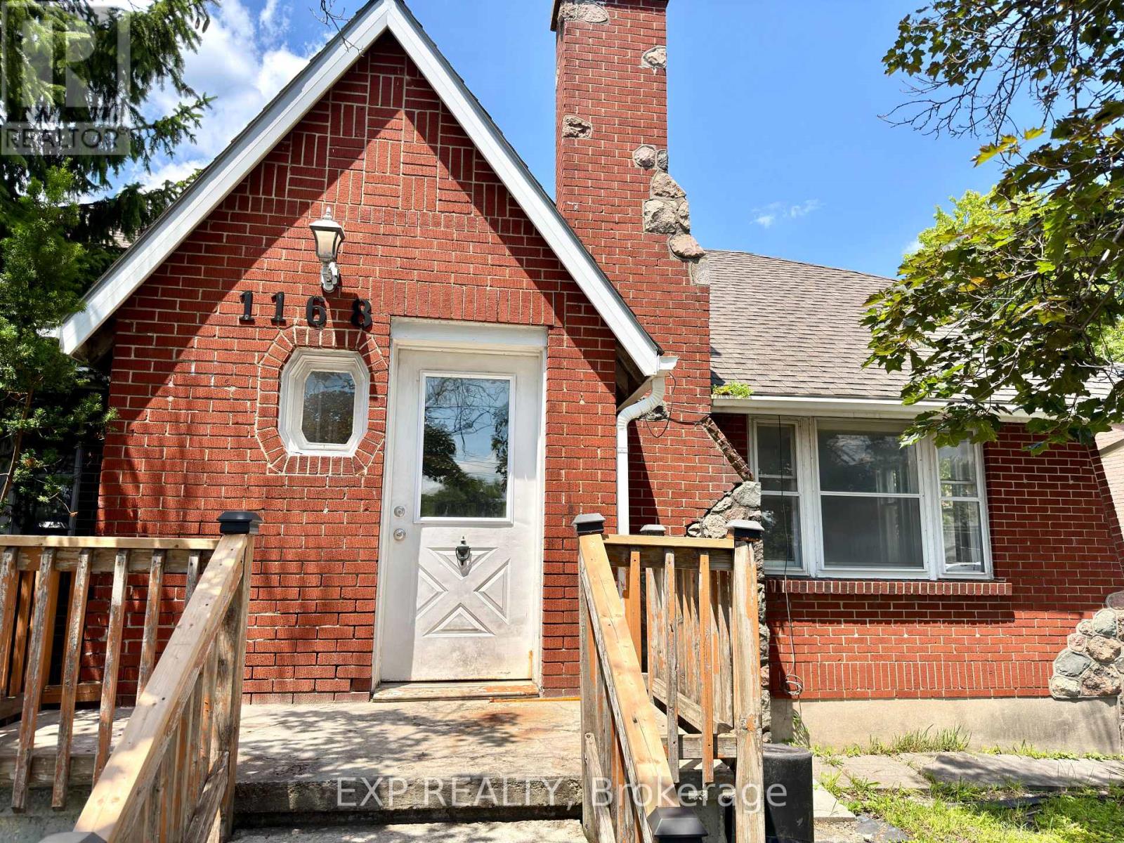 1168 Oxford Street E, London East, Ontario  N5Y 3M1 - Photo 2 - X13489694