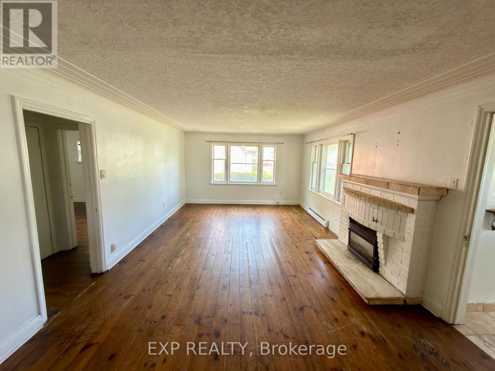 1168 Oxford Street E, London East, Ontario  N5Y 3M1 - Photo 3 - X13489694