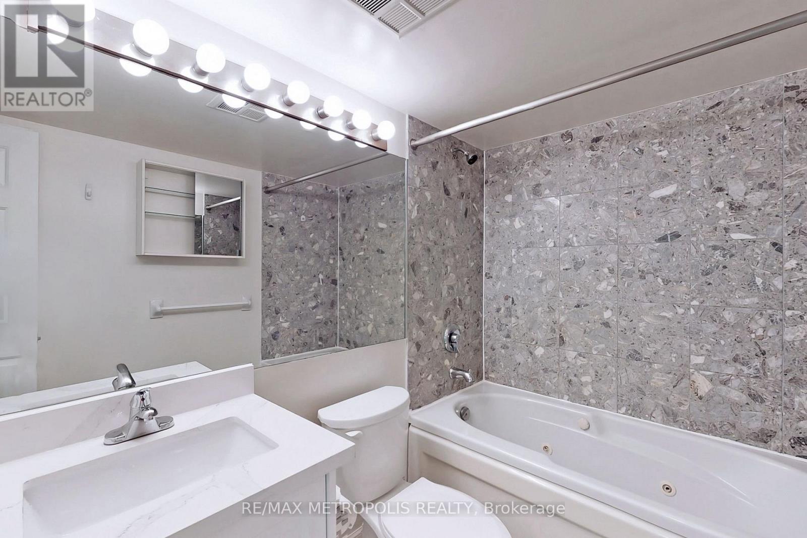 708 - 7 Carlton Street, Toronto, Ontario  M5B 2M3 - Photo 13 - C13498924