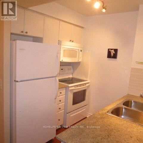 1207 - 763 Bay Street, Toronto, Ontario  M5G 2R3 - Photo 7 - C13498948