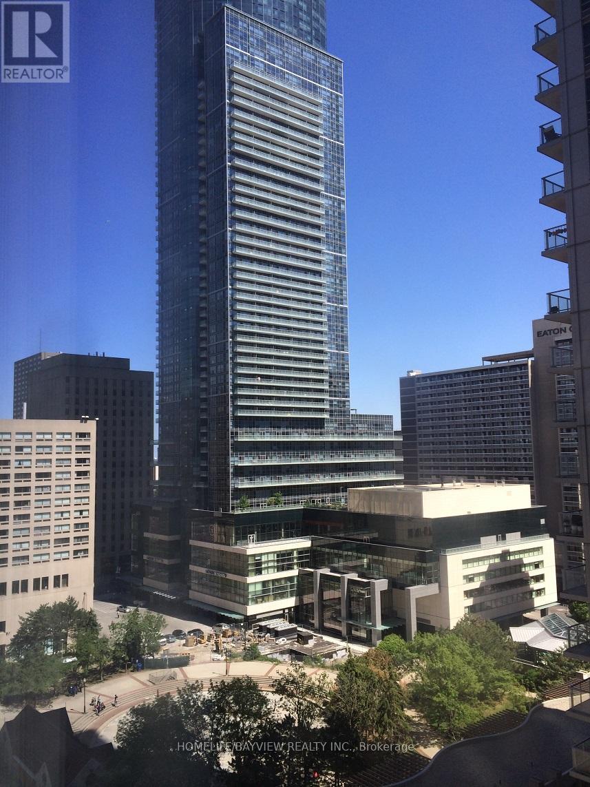 1207 - 763 Bay Street, Toronto, Ontario  M5G 2R3 - Photo 14 - C13498948