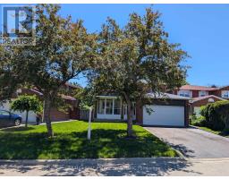 796 BUCKINGHAM COURT, Mississauga, Ontario