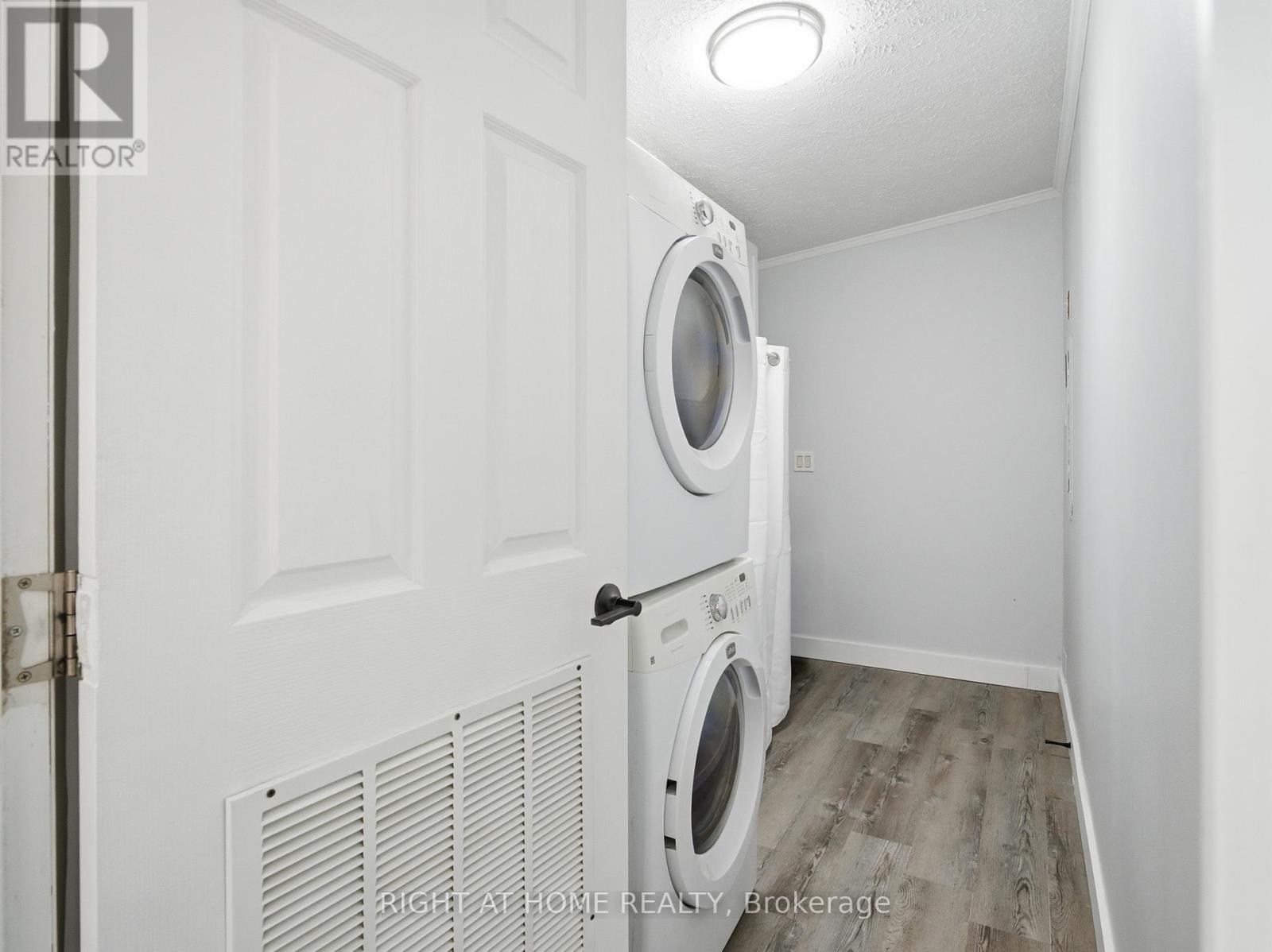 8168 Laidlaw Avenue, Ramara, Ontario  L0K 2B0 - Photo 34 - S13443370