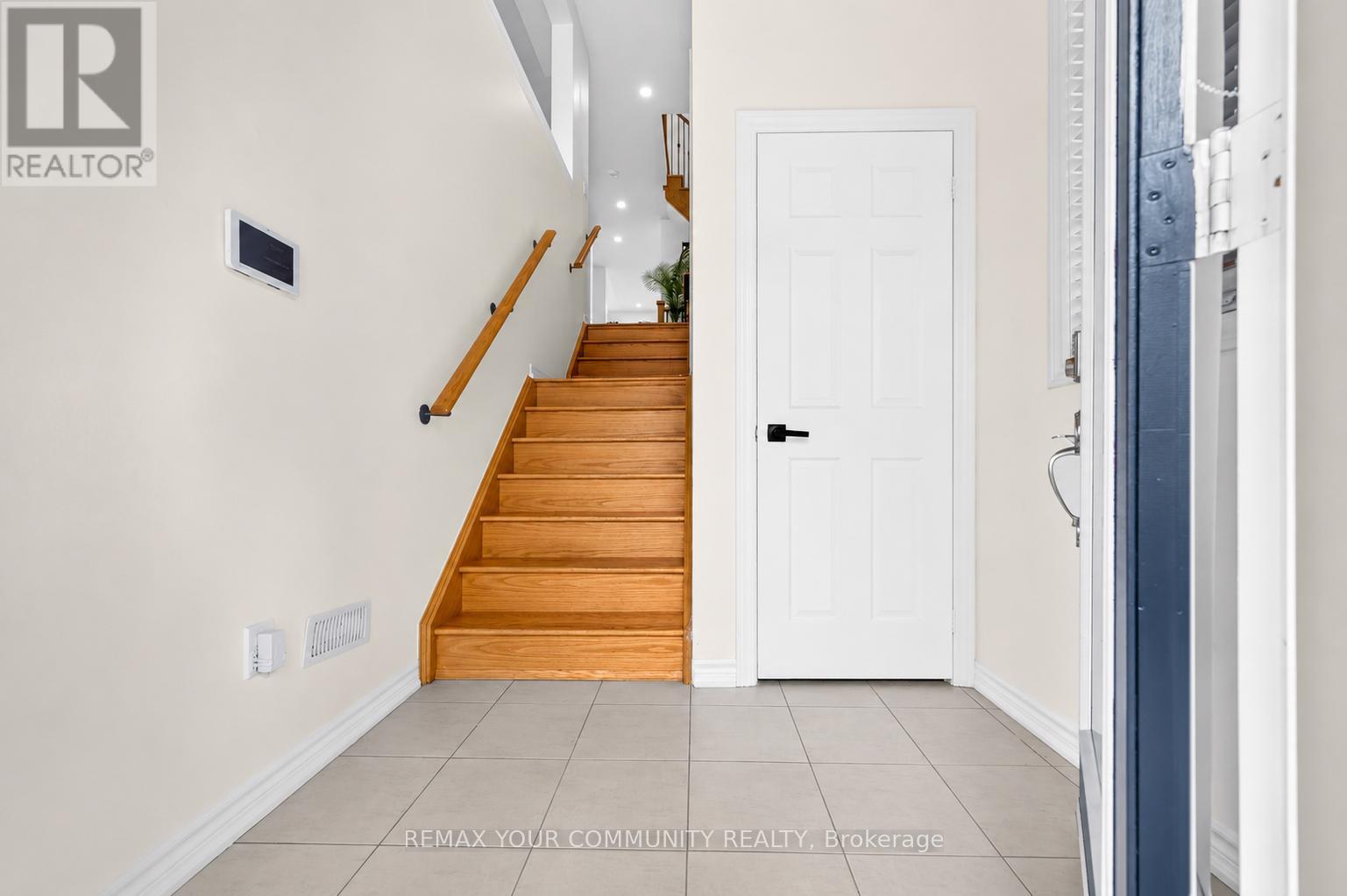 108 Sunset Terrace, Vaughan, Ontario  L4H 4S2 - Photo 4 - N13498974