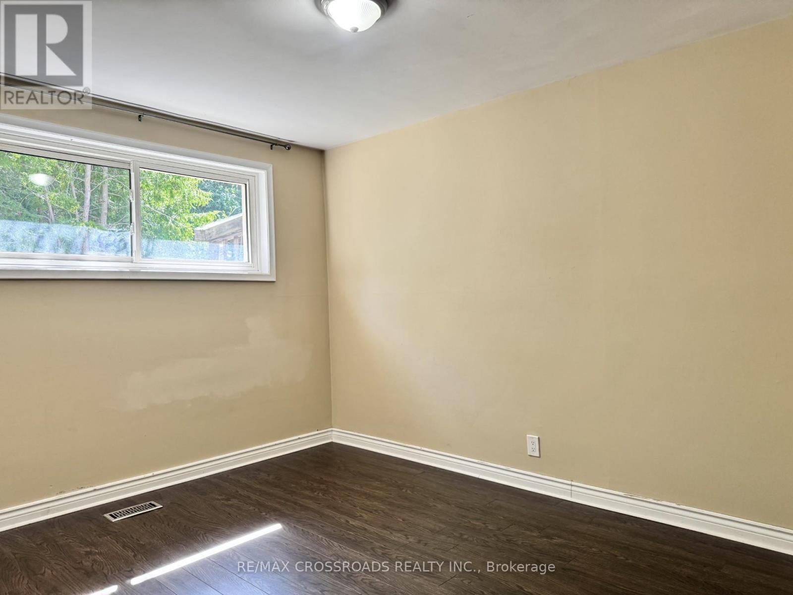 Main - 21 Davis Road, Aurora, Ontario  L4G 2B4 - Photo 5 - N13498994