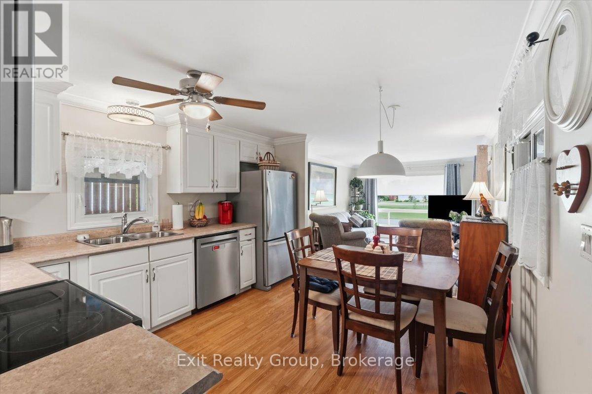 12 Park Lane, Quinte West, Ontario  K8N 2G6 - Photo 6 - X13433930