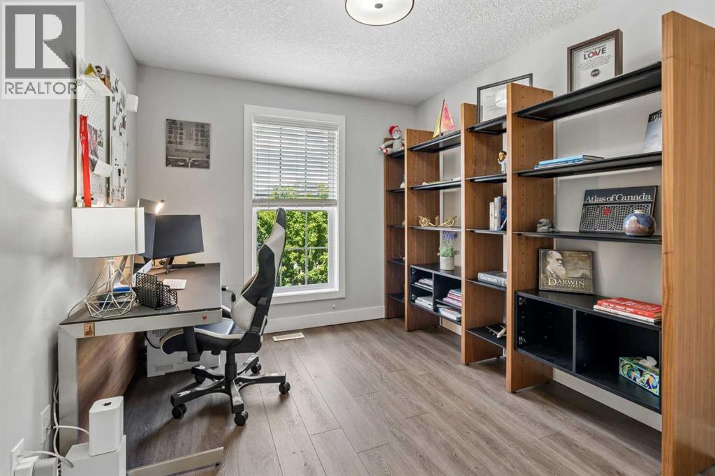 38 Victoria Cross Boulevard Sw, Calgary, Alberta  T3E 7V2 - Photo 17 - A2323647