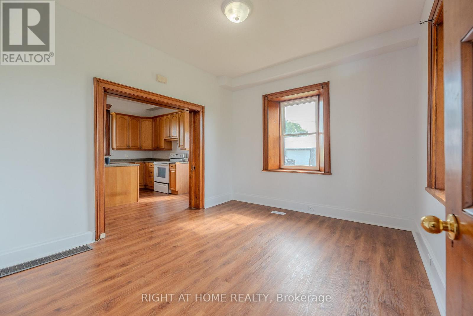 919 Safari Road, Hamilton, Ontario  L8B 1A4 - Photo 3 - X13498970