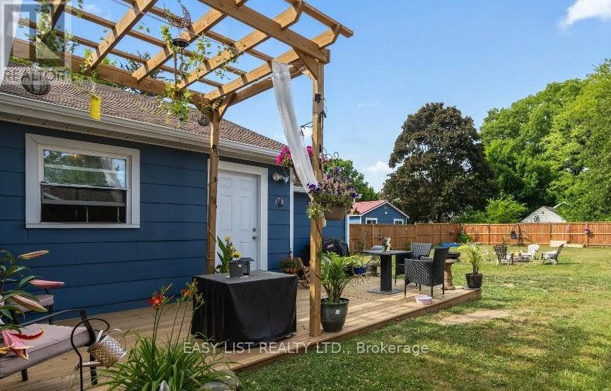 339 Green Street, Saugeen Shores, Ontario  N0H 2C0 - Photo 3 - X13498984