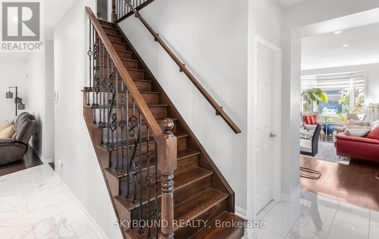 308 Mcdougall Cross, Milton, Ontario  L9T 0N6 - Photo 13 - W12980834